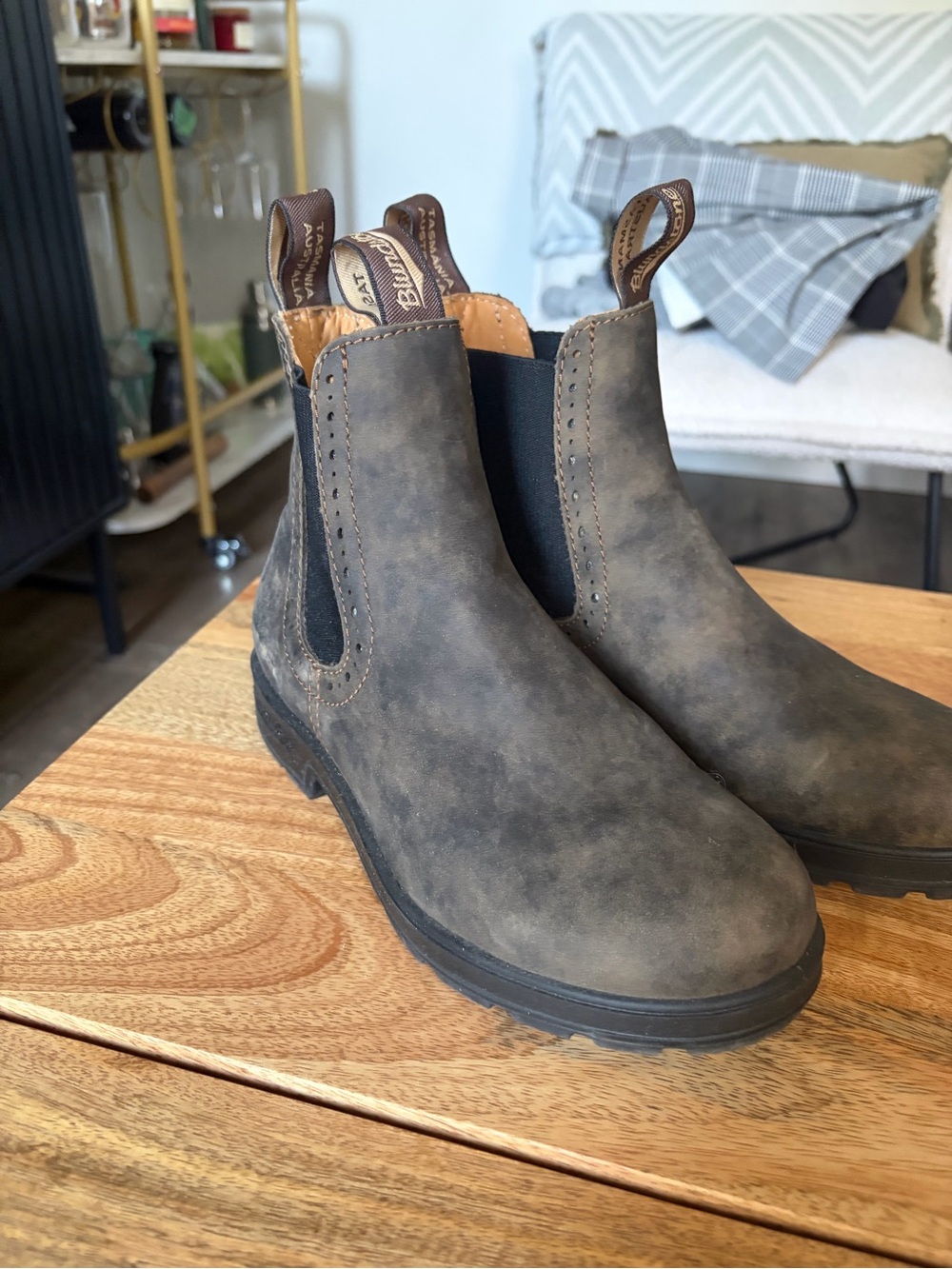 Blundstone Women’s Brown Distressed Leather Boots